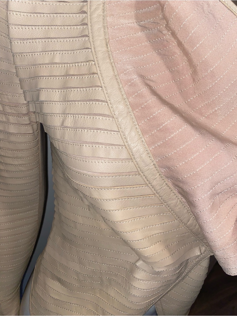 Marciano Layered Ribbed Camel Open-Front Jacket - Picture 10 of 11